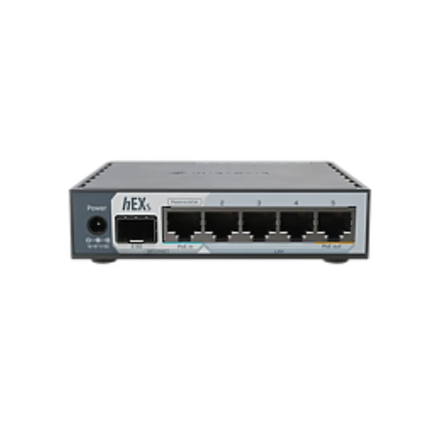 Router con CPU de doble núcleo de 950 MHz, 512 MB de RAM, 1 SFP de 2,5 G, 5 puertos Gigabit Eth, USB, RouterOS v7 L4, carcasa de plástico, fuente de alimentación.